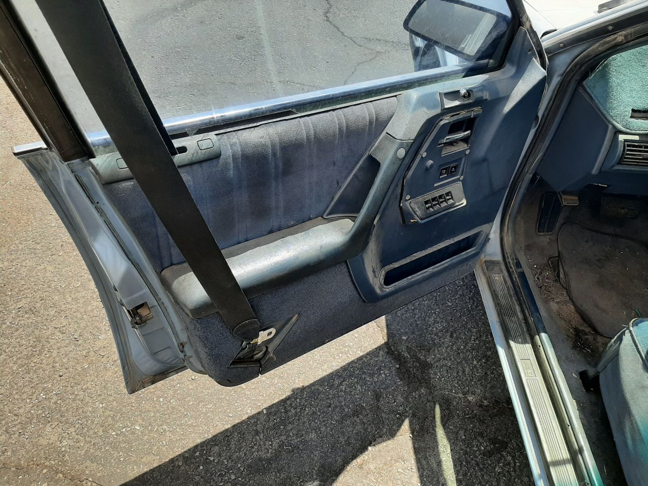 https://f005.backblazeb2.com/file/img-partshotlines-com/Inventory/SW48/Vehicle/5676_11.jpg