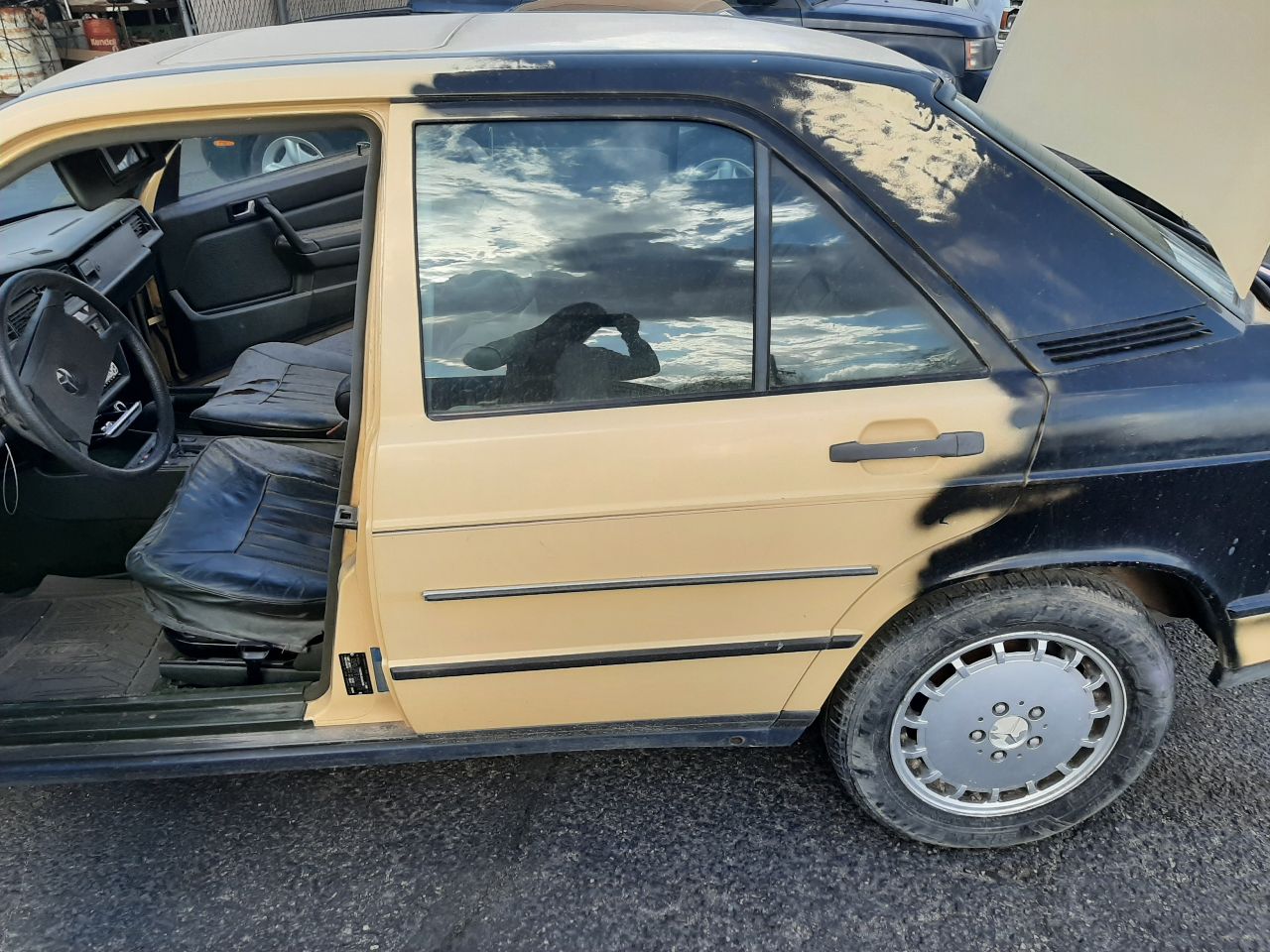 https://f005.backblazeb2.com/file/img-partshotlines-com/Inventory/SW48/Vehicle/5691_09.jpg