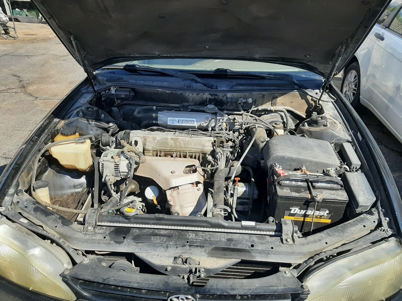 https://f005.backblazeb2.com/file/img-partshotlines-com/Inventory/SW48/Vehicle/5697_10.jpg
