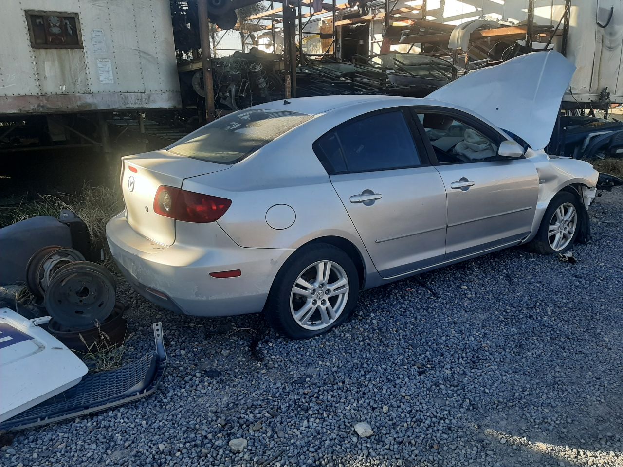 https://f005.backblazeb2.com/file/img-partshotlines-com/Inventory/SW48/Vehicle/5724_08.jpg