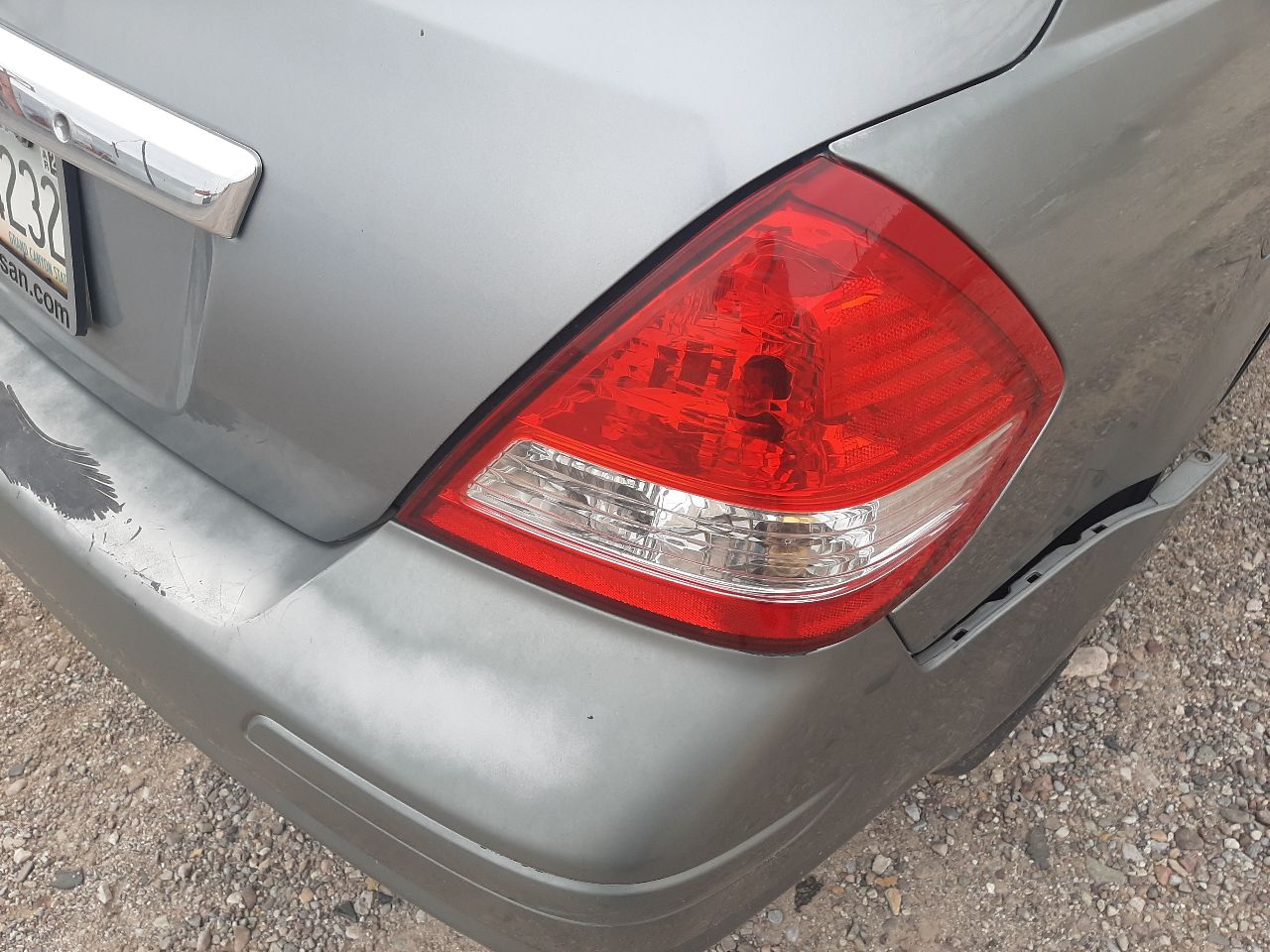 https://f005.backblazeb2.com/file/img-partshotlines-com/Inventory/SW48/Vehicle/5775_09.jpg
