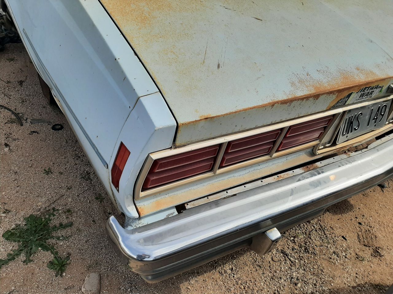 https://f005.backblazeb2.com/file/img-partshotlines-com/Inventory/SW48/Vehicle/5781_11.jpg