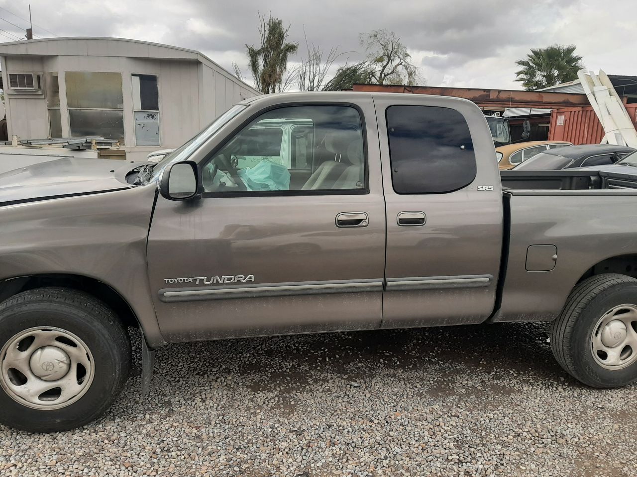 https://f005.backblazeb2.com/file/img-partshotlines-com/Inventory/SW48/Vehicle/5810_03.jpg