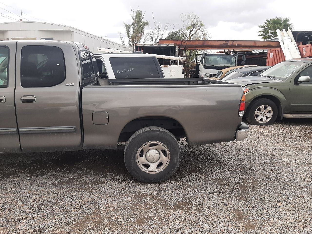 https://f005.backblazeb2.com/file/img-partshotlines-com/Inventory/SW48/Vehicle/5810_04.jpg