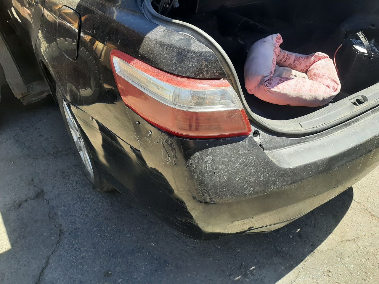 https://f005.backblazeb2.com/file/img-partshotlines-com/Inventory/SW48/Vehicle/5834_07.jpg