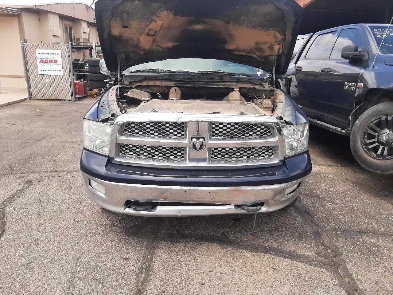 https://f005.backblazeb2.com/file/img-partshotlines-com/Inventory/SW48/Vehicle/5909_03.jpg