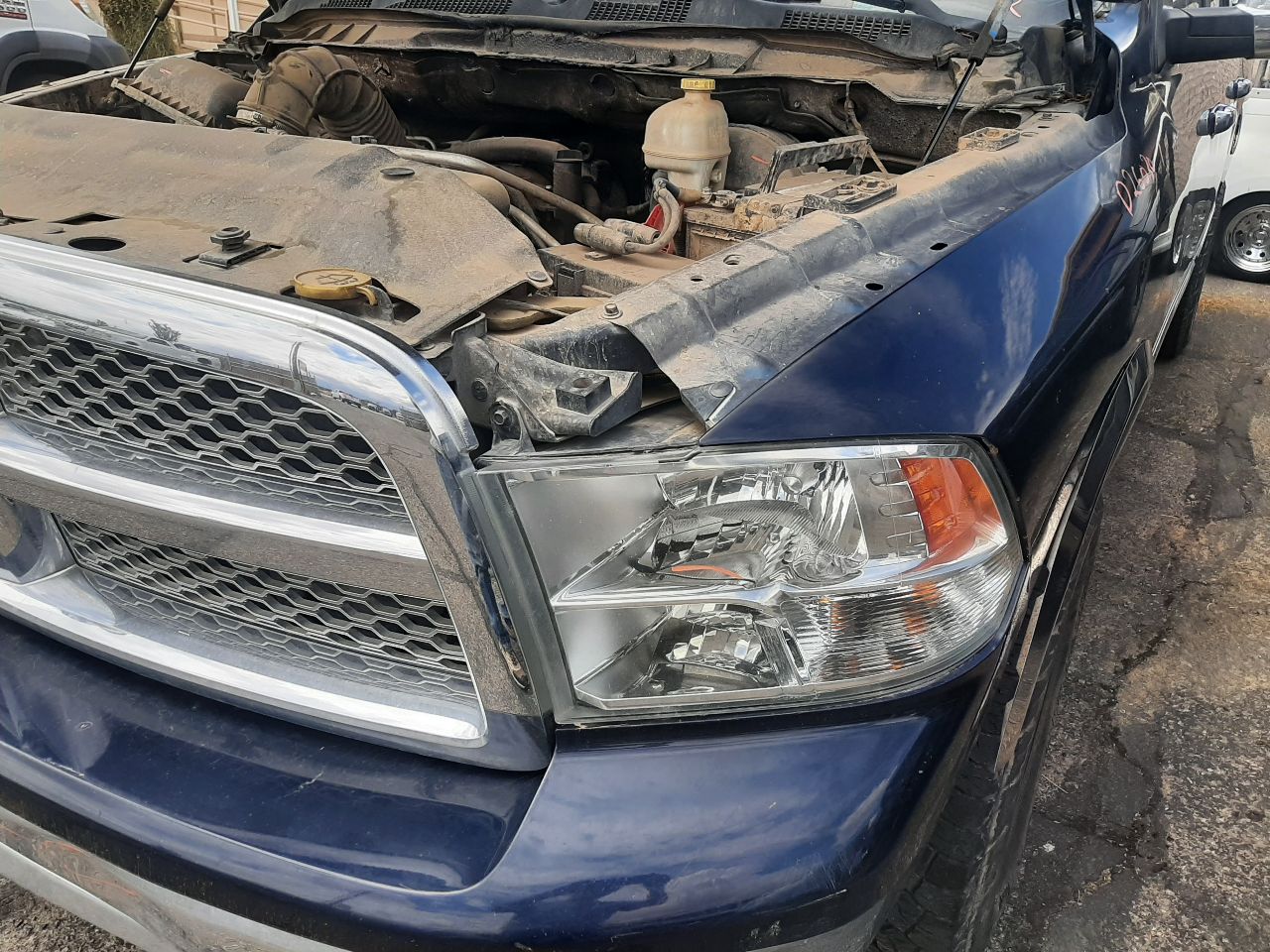 https://f005.backblazeb2.com/file/img-partshotlines-com/Inventory/SW48/Vehicle/5909_04.jpg