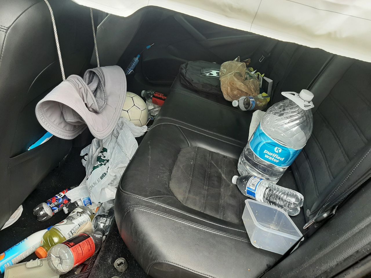 https://f005.backblazeb2.com/file/img-partshotlines-com/Inventory/SW48/Vehicle/5946_12.jpg