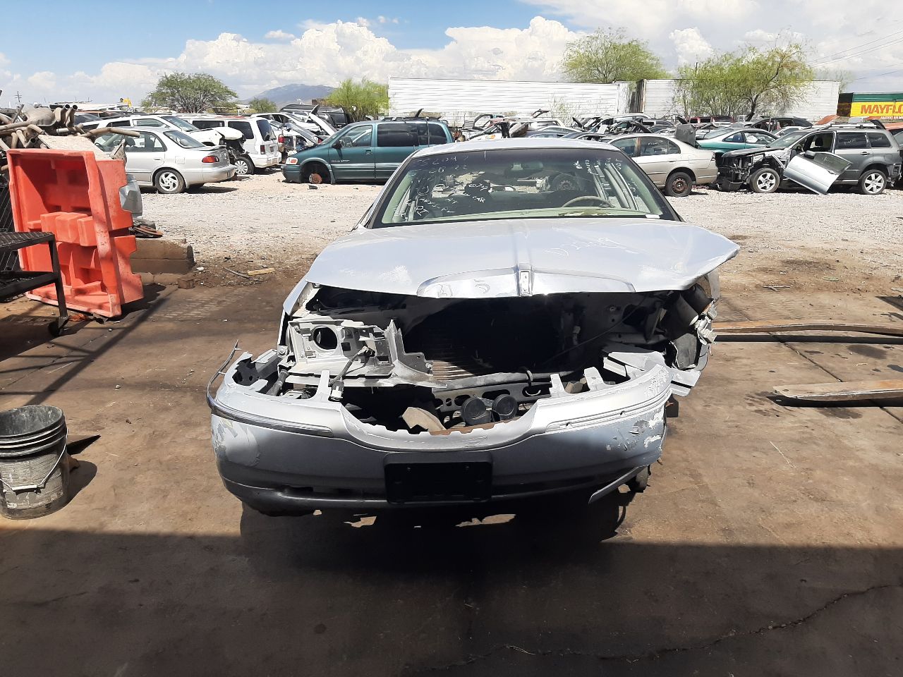 https://f005.backblazeb2.com/file/img-partshotlines-com/Inventory/SW48/Vehicle/815_07.jpg
