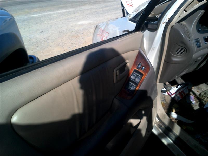 https://f005.backblazeb2.com/file/img-partshotlines-com/Inventory/SW52/Vehicle/10849_08.jpg