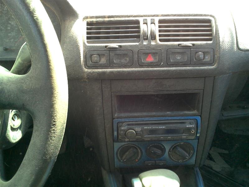 https://f005.backblazeb2.com/file/img-partshotlines-com/Inventory/SW52/Vehicle/11840_02.jpg
