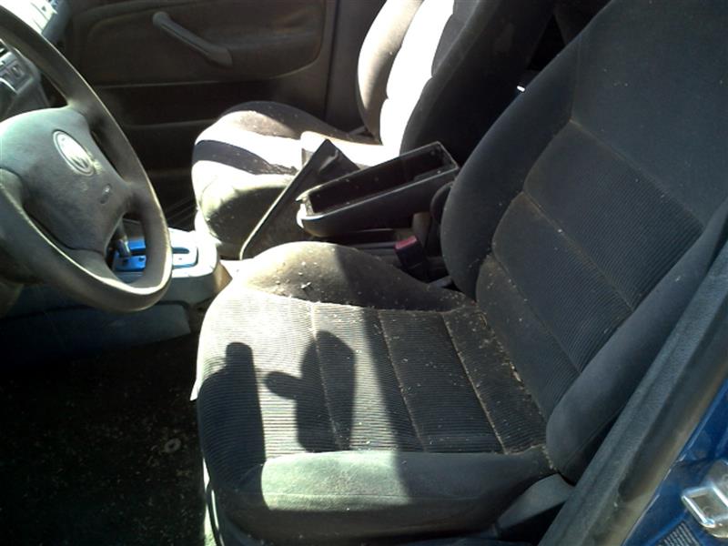 https://f005.backblazeb2.com/file/img-partshotlines-com/Inventory/SW52/Vehicle/11840_08.jpg
