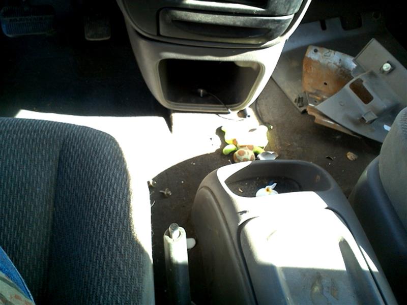 https://f005.backblazeb2.com/file/img-partshotlines-com/Inventory/SW52/Vehicle/11903_01.jpg