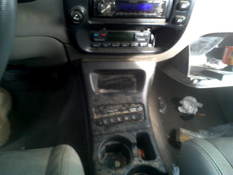 https://f005.backblazeb2.com/file/img-partshotlines-com/Inventory/SW52/Vehicle/12180_01.jpg