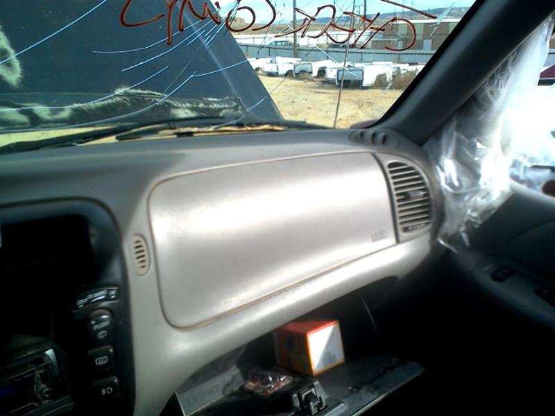 https://f005.backblazeb2.com/file/img-partshotlines-com/Inventory/SW52/Vehicle/12180_03.jpg
