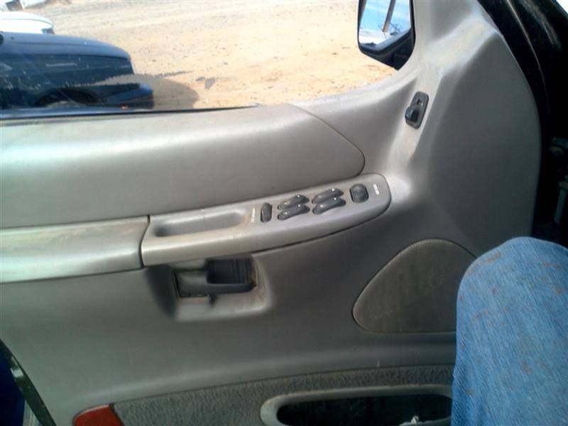https://f005.backblazeb2.com/file/img-partshotlines-com/Inventory/SW52/Vehicle/12180_05.jpg