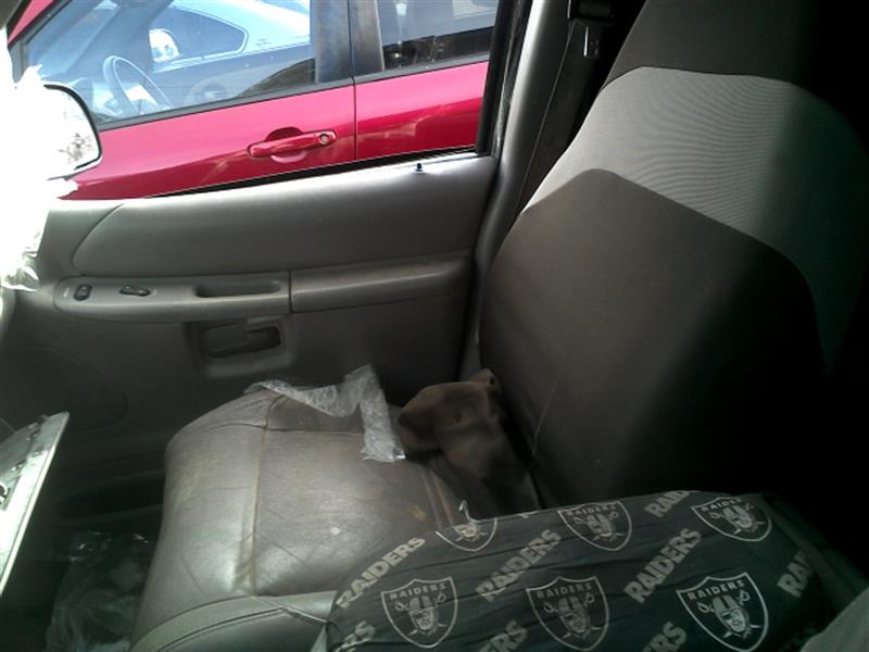 https://f005.backblazeb2.com/file/img-partshotlines-com/Inventory/SW52/Vehicle/12180_06.jpg