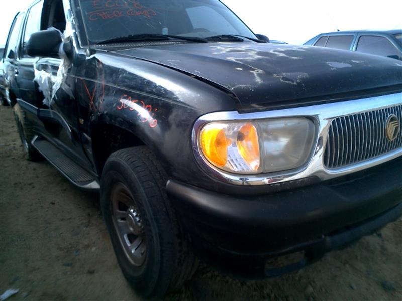 https://f005.backblazeb2.com/file/img-partshotlines-com/Inventory/SW52/Vehicle/12180_09.jpg