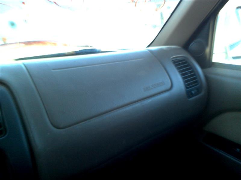 https://f005.backblazeb2.com/file/img-partshotlines-com/Inventory/SW52/Vehicle/12287_04.jpg
