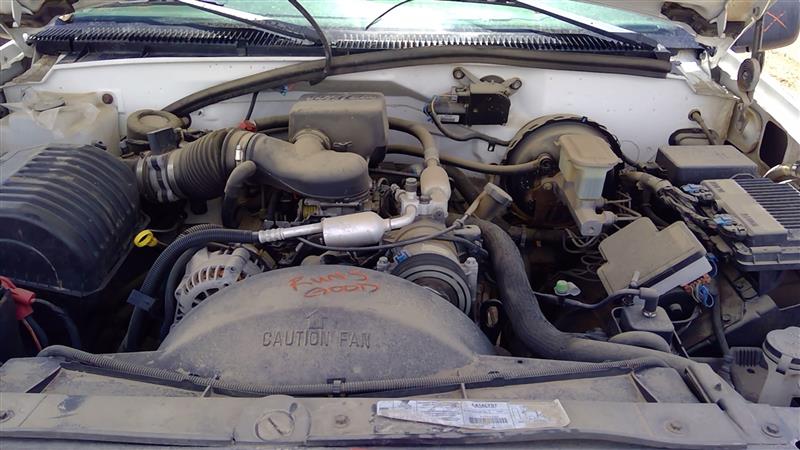 https://f005.backblazeb2.com/file/img-partshotlines-com/Inventory/SW52/Vehicle/13778_01.jpg