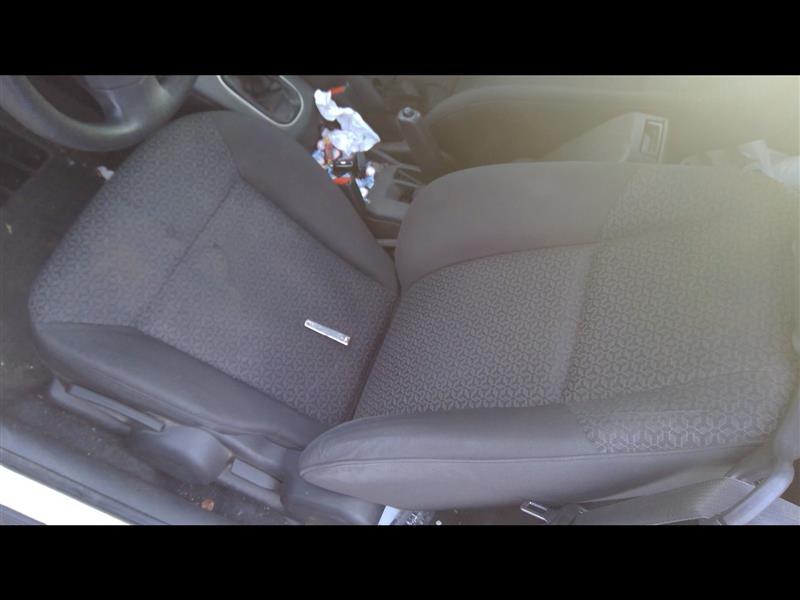 https://f005.backblazeb2.com/file/img-partshotlines-com/Inventory/SW52/Vehicle/14409_09.jpg