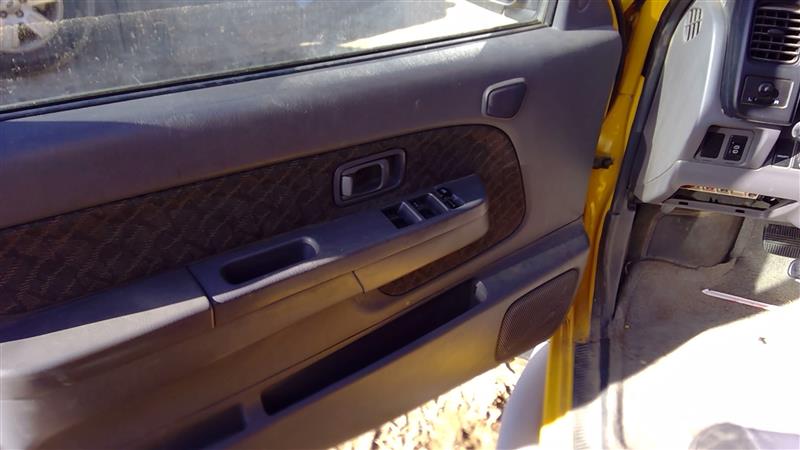https://f005.backblazeb2.com/file/img-partshotlines-com/Inventory/SW52/Vehicle/17559_02.jpg