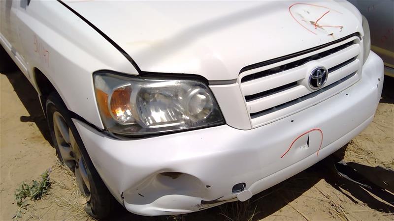 https://f005.backblazeb2.com/file/img-partshotlines-com/Inventory/SW52/Vehicle/17728_06.jpg