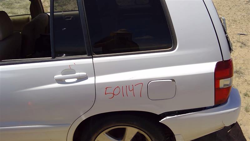 https://f005.backblazeb2.com/file/img-partshotlines-com/Inventory/SW52/Vehicle/17728_12.jpg