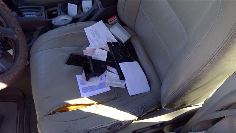https://f005.backblazeb2.com/file/img-partshotlines-com/Inventory/SW52/Vehicle/17789_02.jpg