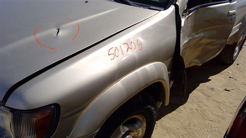 https://f005.backblazeb2.com/file/img-partshotlines-com/Inventory/SW52/Vehicle/17789_09.jpg