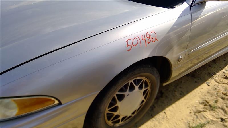 https://f005.backblazeb2.com/file/img-partshotlines-com/Inventory/SW52/Vehicle/18083_11.jpg