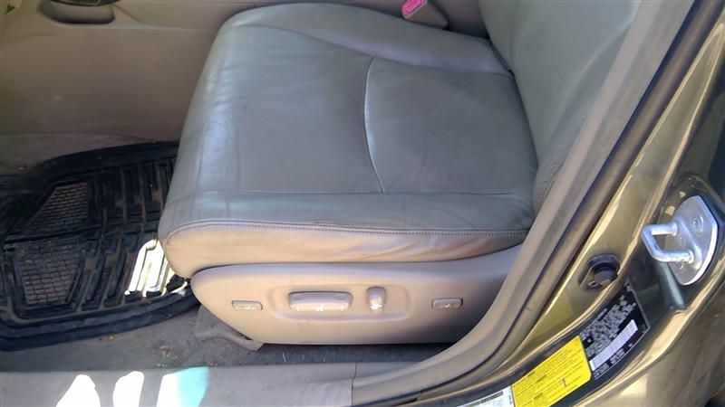 https://f005.backblazeb2.com/file/img-partshotlines-com/Inventory/SW52/Vehicle/18132_03.jpg