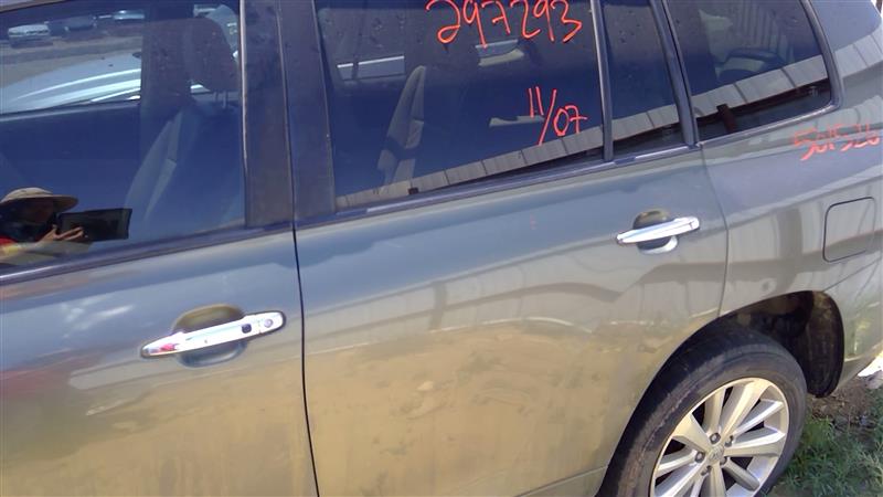 https://f005.backblazeb2.com/file/img-partshotlines-com/Inventory/SW52/Vehicle/18132_12.jpg