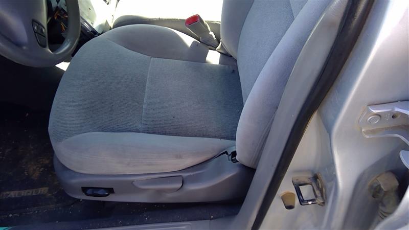 https://f005.backblazeb2.com/file/img-partshotlines-com/Inventory/SW52/Vehicle/18227_03.jpg