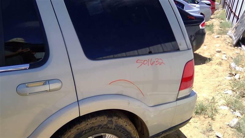 https://f005.backblazeb2.com/file/img-partshotlines-com/Inventory/SW52/Vehicle/18244_12.jpg