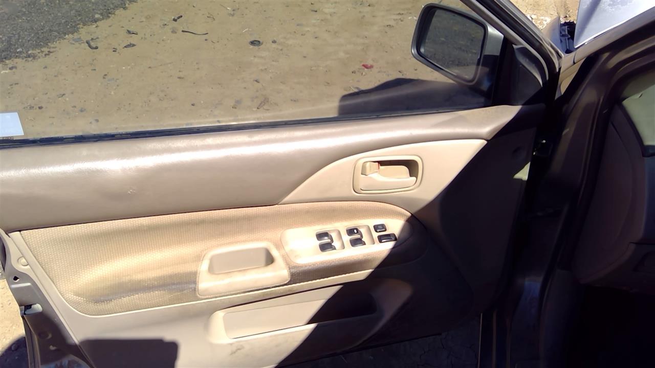 https://f005.backblazeb2.com/file/img-partshotlines-com/Inventory/SW52/Vehicle/18340_02.jpg