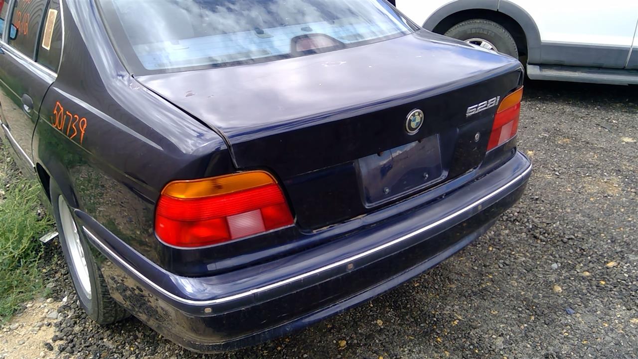 https://f005.backblazeb2.com/file/img-partshotlines-com/Inventory/SW52/Vehicle/18356_13.jpg