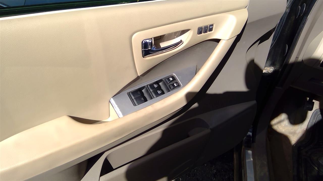 https://f005.backblazeb2.com/file/img-partshotlines-com/Inventory/SW52/Vehicle/18360_02.jpg