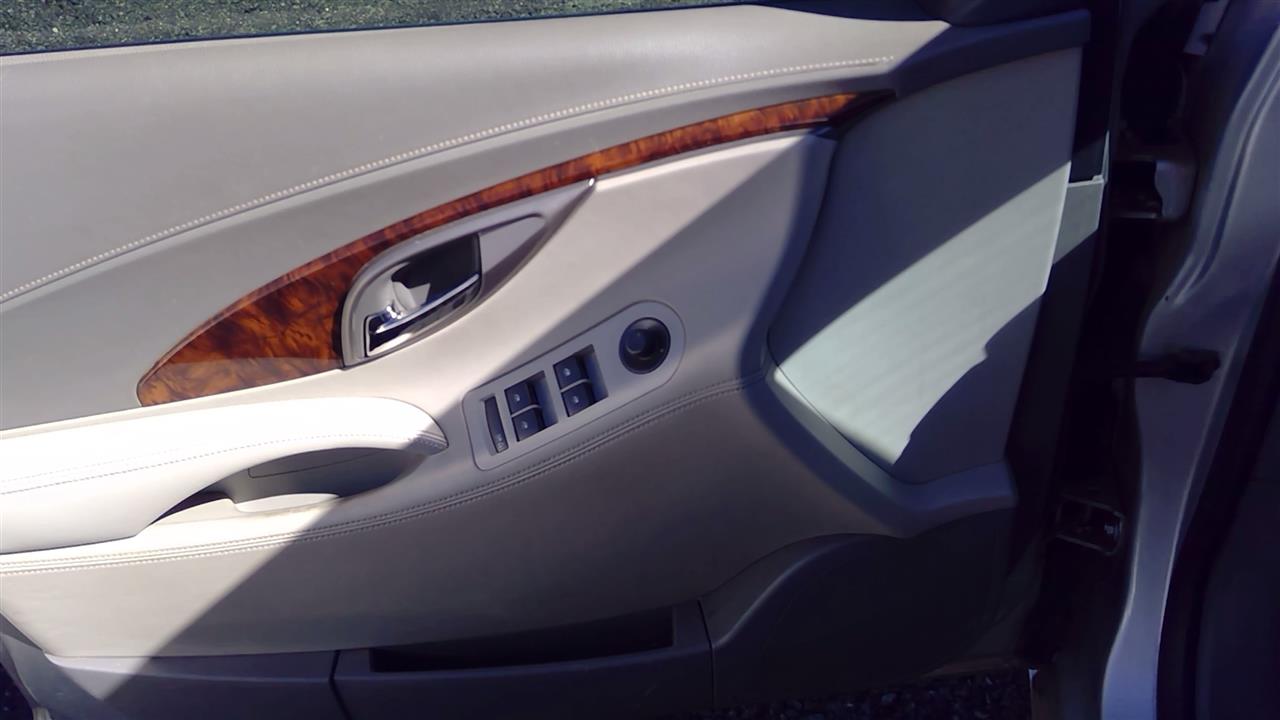 https://f005.backblazeb2.com/file/img-partshotlines-com/Inventory/SW52/Vehicle/18366_03.jpg