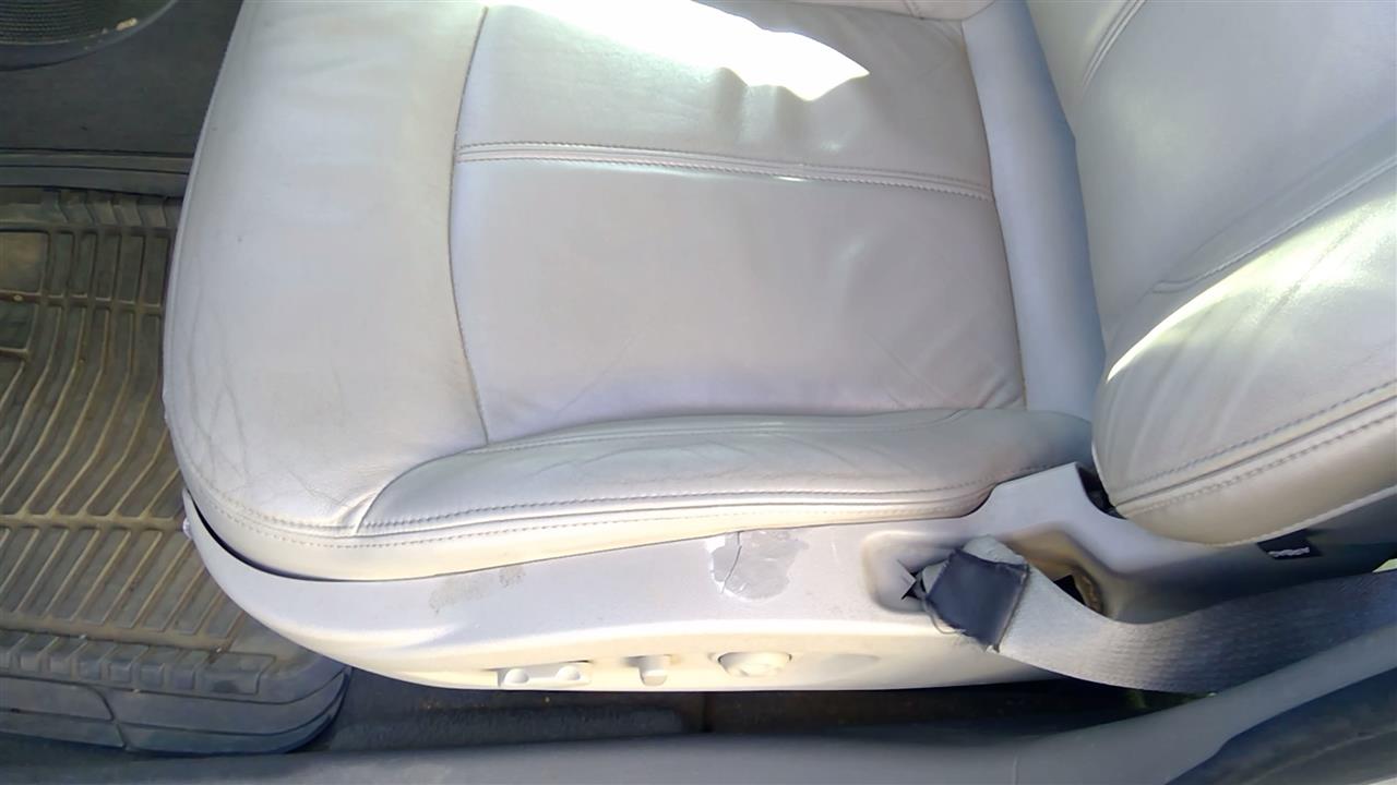 https://f005.backblazeb2.com/file/img-partshotlines-com/Inventory/SW52/Vehicle/18366_04.jpg