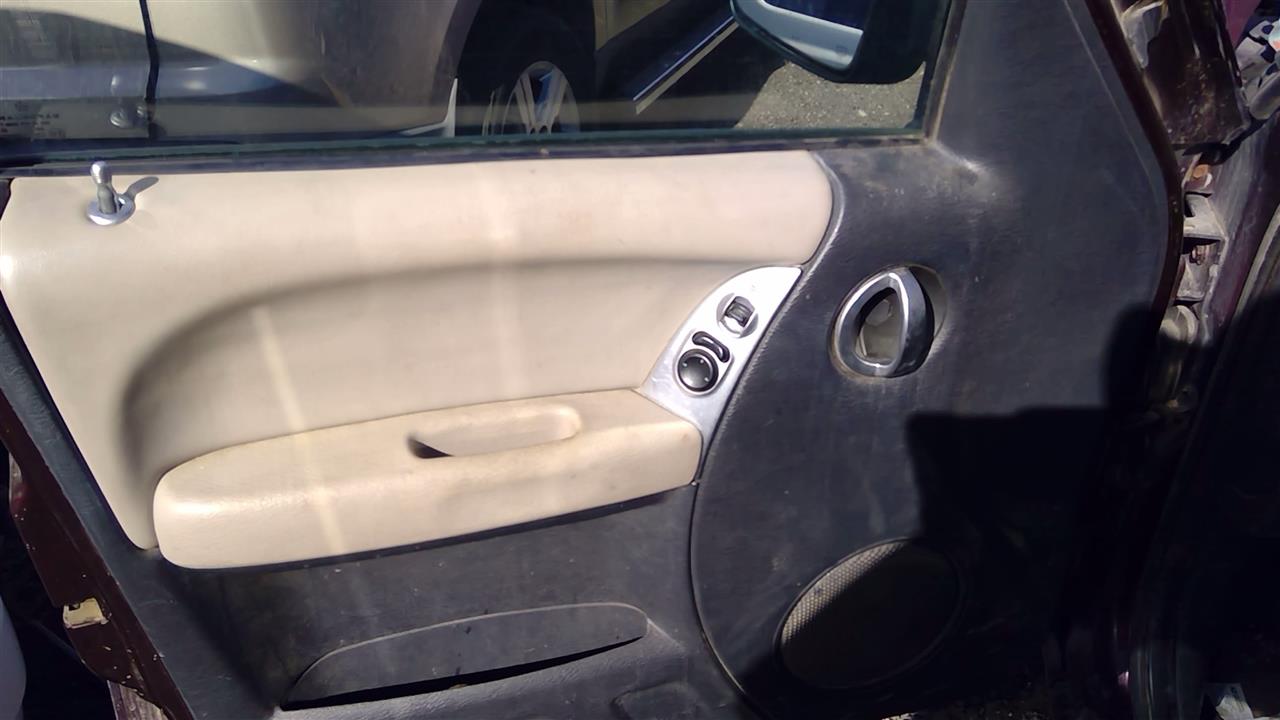 https://f005.backblazeb2.com/file/img-partshotlines-com/Inventory/SW52/Vehicle/18368_02.jpg