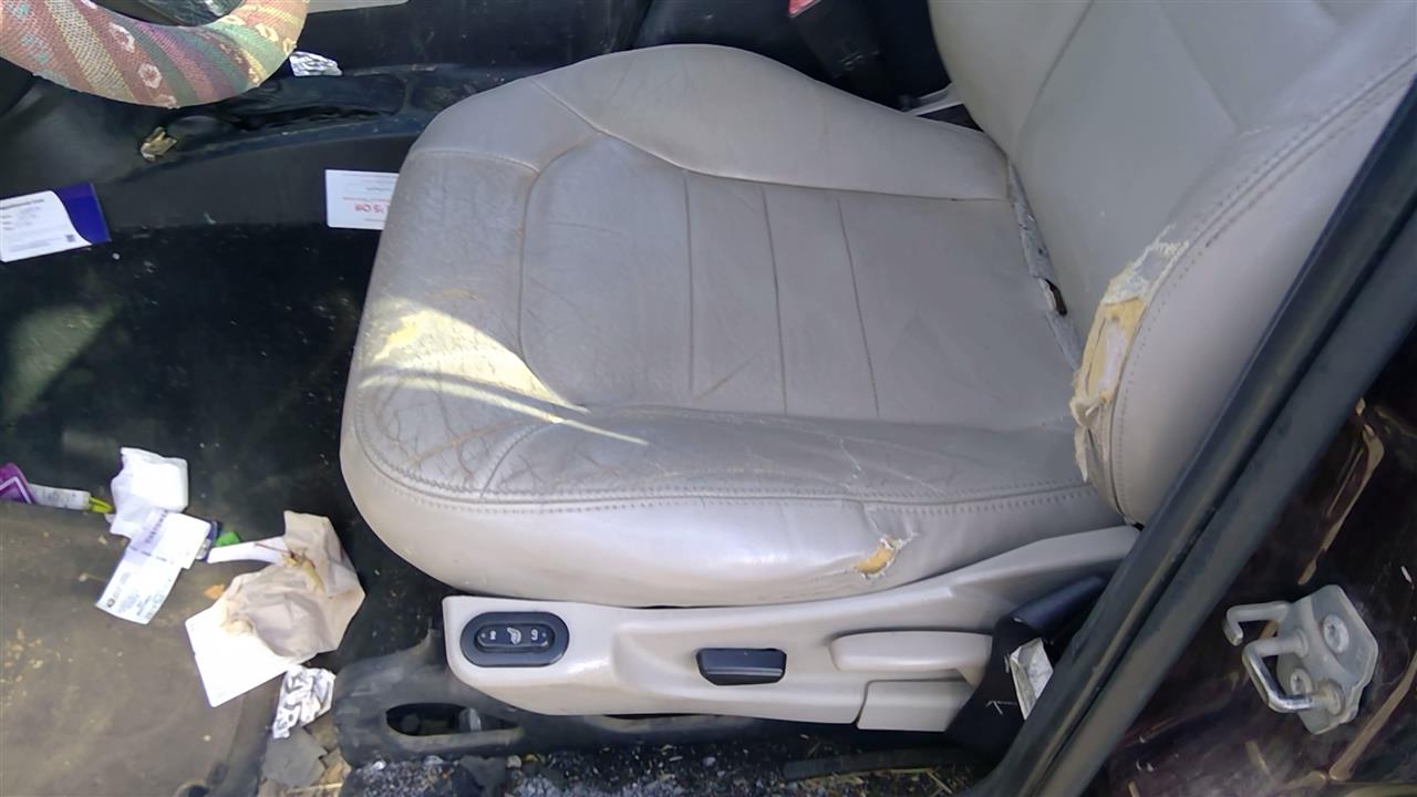 https://f005.backblazeb2.com/file/img-partshotlines-com/Inventory/SW52/Vehicle/18368_03.jpg