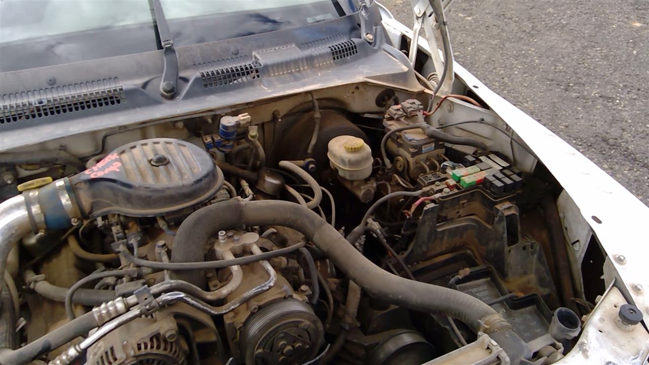 https://f005.backblazeb2.com/file/img-partshotlines-com/Inventory/SW52/Vehicle/18374_06.jpg