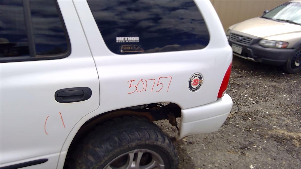 https://f005.backblazeb2.com/file/img-partshotlines-com/Inventory/SW52/Vehicle/18374_13.jpg