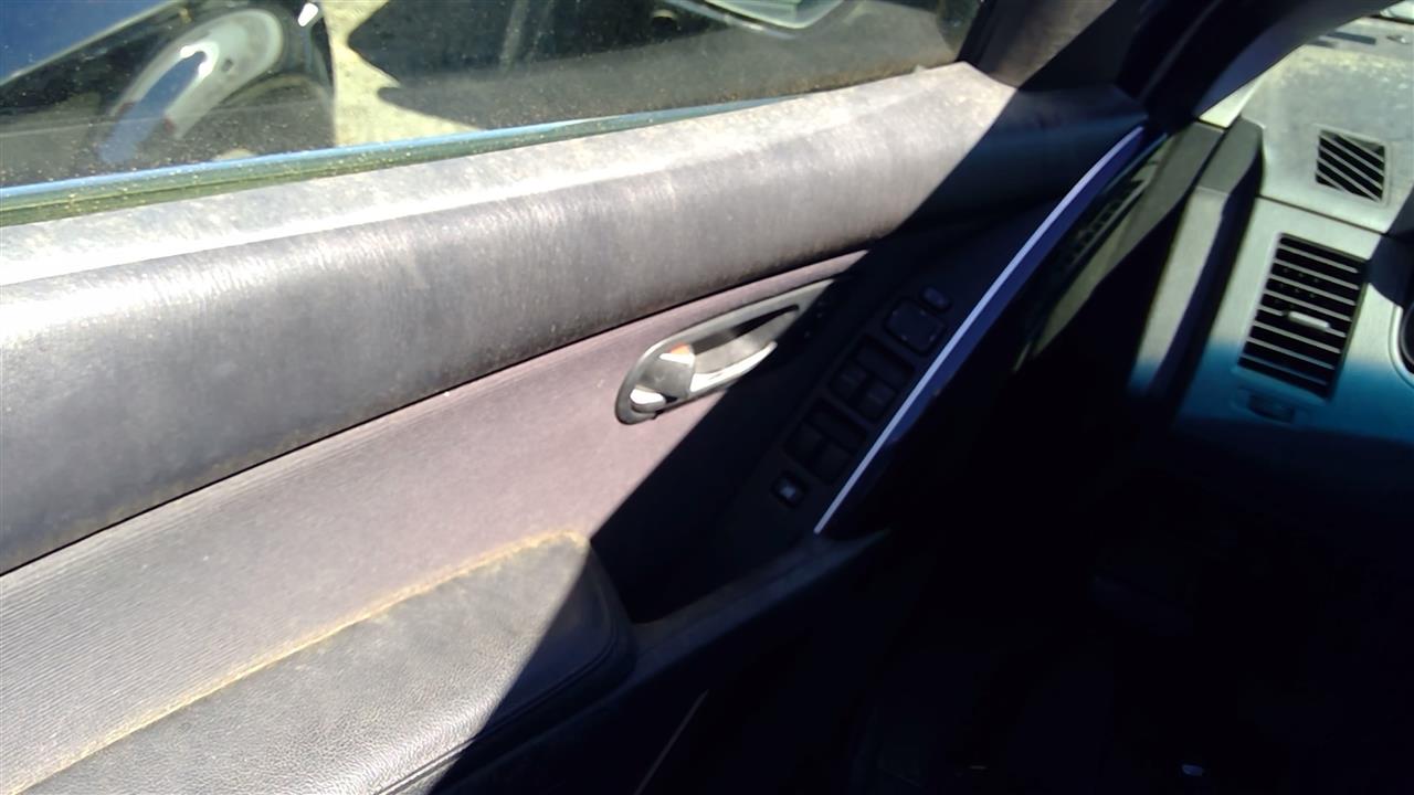 https://f005.backblazeb2.com/file/img-partshotlines-com/Inventory/SW52/Vehicle/18375_02.jpg