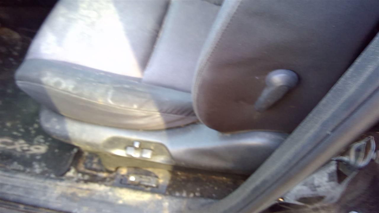 https://f005.backblazeb2.com/file/img-partshotlines-com/Inventory/SW52/Vehicle/18375_03.jpg