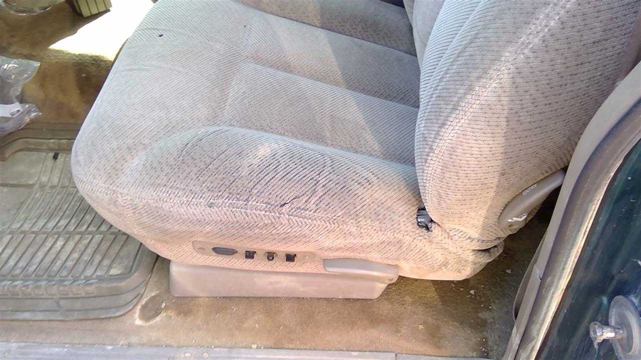 https://f005.backblazeb2.com/file/img-partshotlines-com/Inventory/SW52/Vehicle/18400_03.jpg