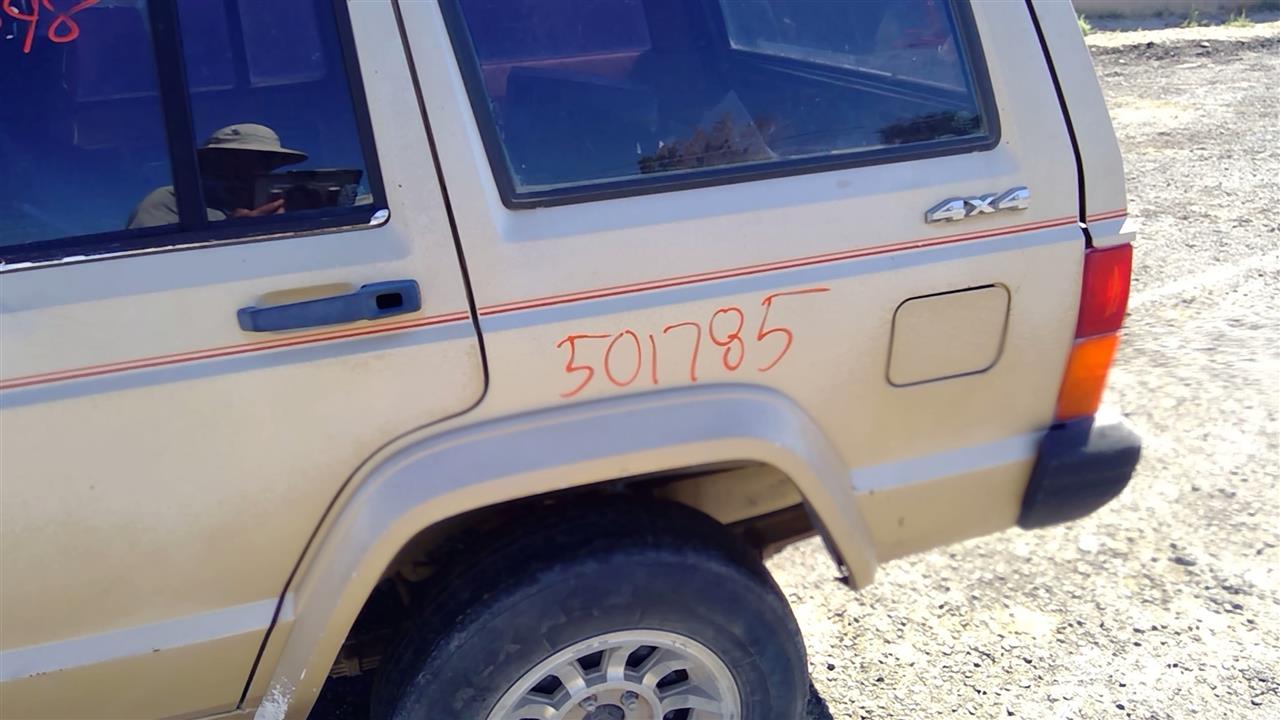 https://f005.backblazeb2.com/file/img-partshotlines-com/Inventory/SW52/Vehicle/18404_12.jpg