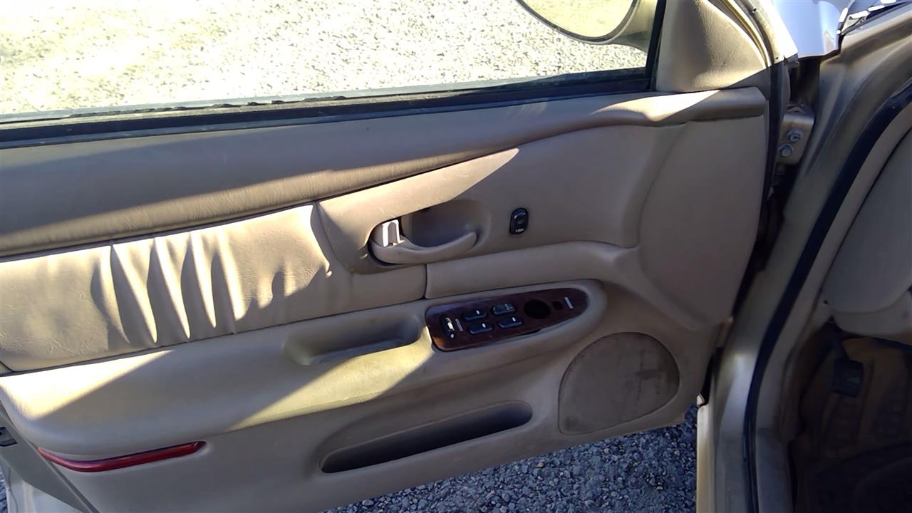 https://f005.backblazeb2.com/file/img-partshotlines-com/Inventory/SW52/Vehicle/18434_02.jpg