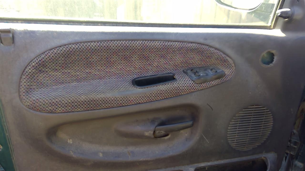 https://f005.backblazeb2.com/file/img-partshotlines-com/Inventory/SW52/Vehicle/18452_02.jpg